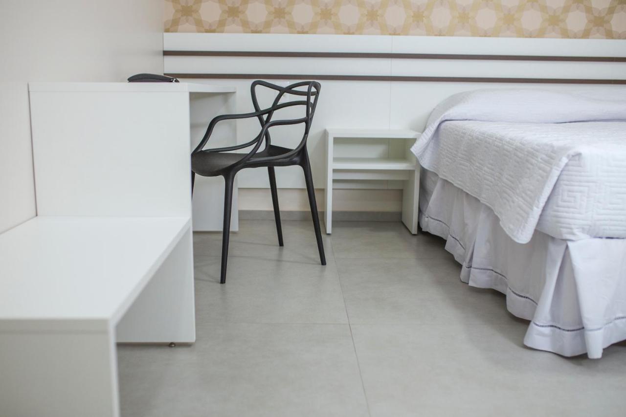 Hotel Hpr Vitorino Екстер'єр фото