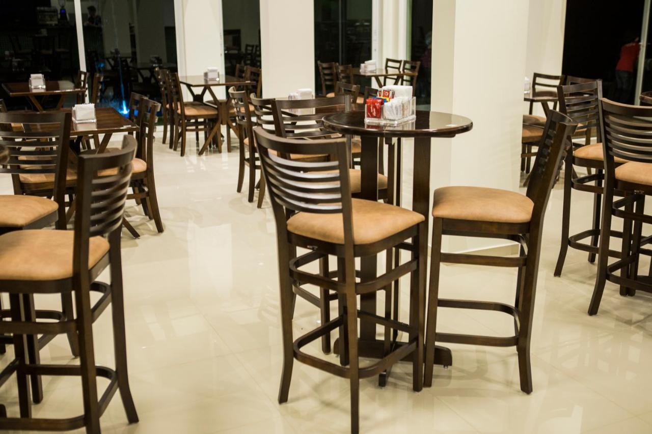 Hotel Hpr Vitorino Екстер'єр фото